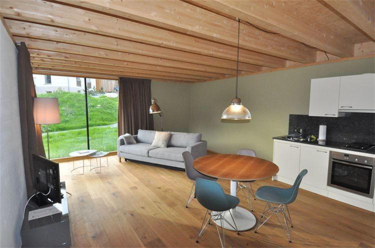 Chasa Paoletta Apartment Ramosch Exterior photo