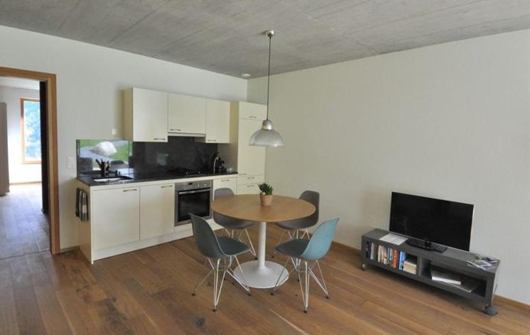 Chasa Paoletta Apartment Ramosch Room photo